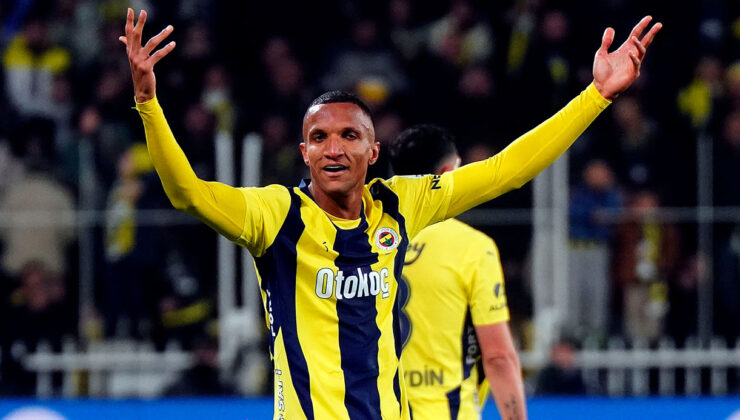 ŞOK KARAR! Fenerbahçe’de Rodrigo Becao Kadro Dışı Bırakıldı