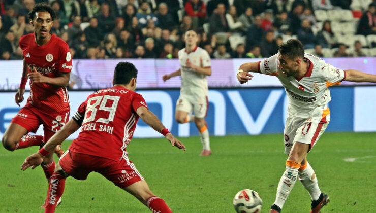 Trendyol Süper Lig: Galatasaray, Antalyaspor’u 4-1’le Rahat Geçti