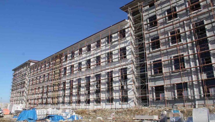 Giresun Üniversitesi Tıp Fakültesi morfoloji binasında sona yaklaşıldı