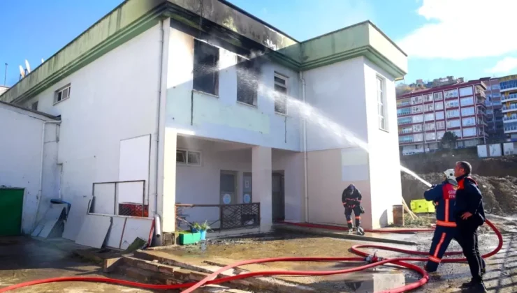 Giresun’da gençlik merkezinde çıkan yangın paniğe neden oldu