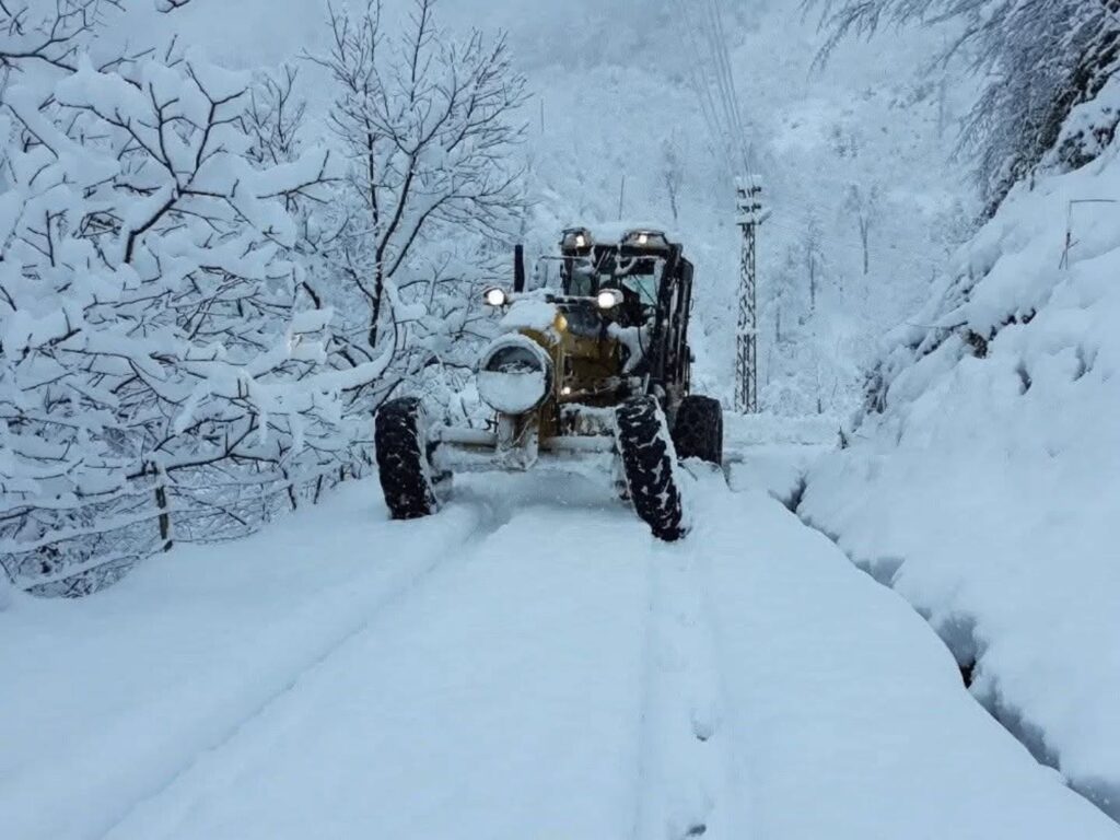 Giresun karayolu kapandı