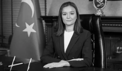 Manisa’nın İlk Kadın Başkanı Gülşah Durbay’a Gözyaşlarıyla Veda
