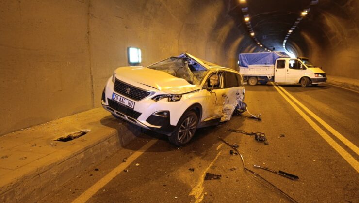 Gümüşhane’de Yarım Saatte İki Kaza: 1 Ölü, 3 Yaralı