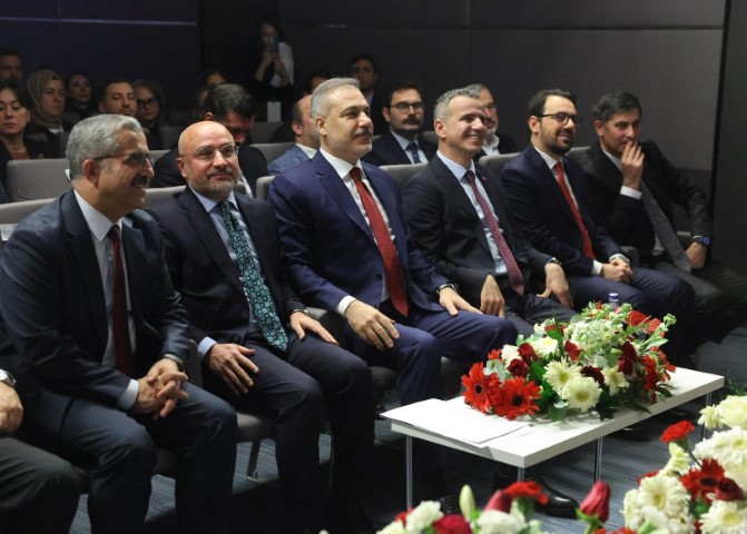 Hakan Fidan YPG uyarı