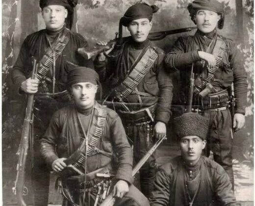 Milli Mücadele Kahramanları: İzmir’e İlk Giren Giresunluların Tarihi Fotoğrafı