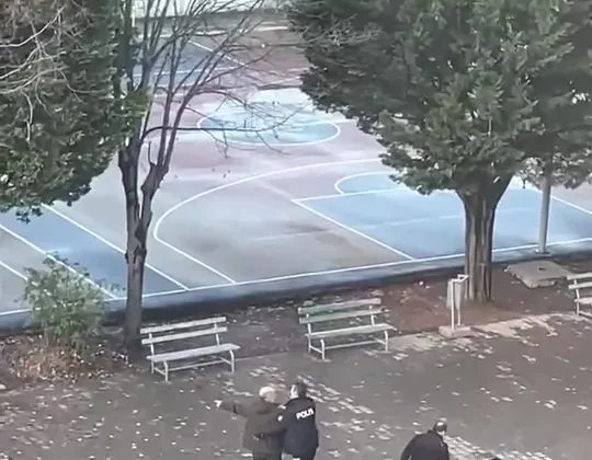 Kocaeli’de lisede korku dolu anlar: Şantaj iddiası sonrası silahlı rehin alma