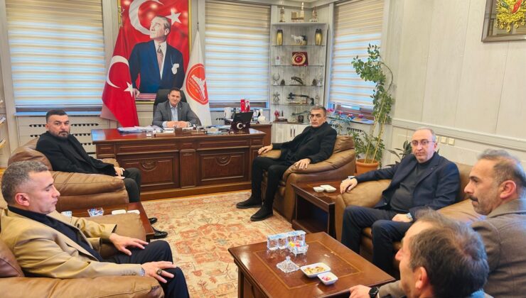 Hizmet-İş Sendikası’ndan Koyulhisar Belediye Başkanı’na ziyaret