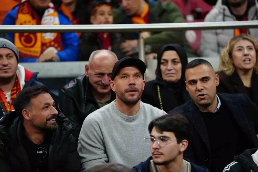 Milan Baros Lucas Podolski RAMS Park