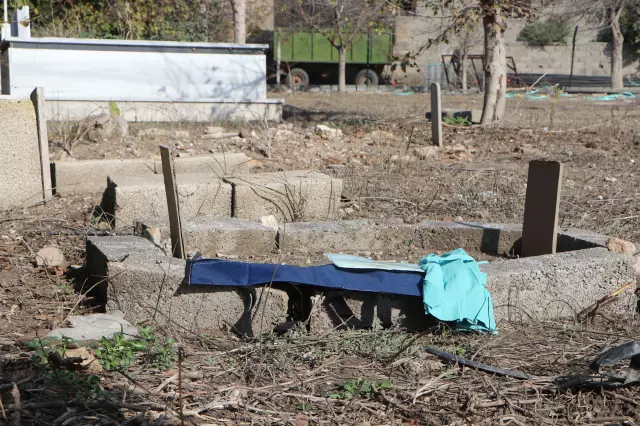 Ölü bebek yaşadı