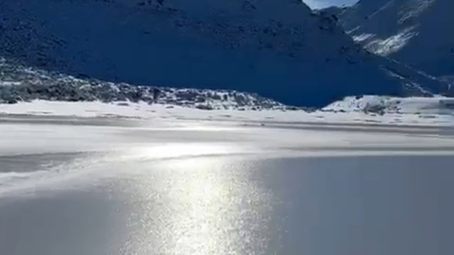 Rize Adalı Göl Buz