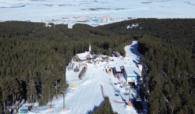 Kristal Karın Adresi Sarıkamış’ta Kış Coşkusu: Kayak Pistleri Dolup Taşıyor