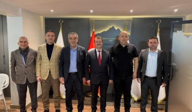 Kurumlar Arası İş Birliği: MHP İlçe Başkanı Gürsoy’dan Şebinkarahisar Vakfı’na Ziyaret