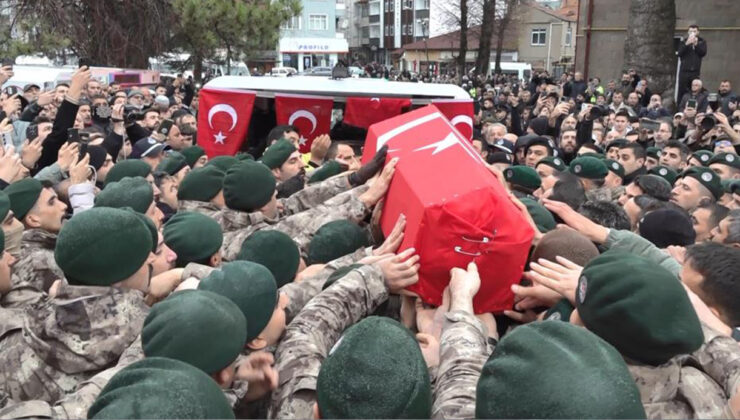 Şehit Polis Emre Albayrak, Samsun’da Dualarla Son Yolculuğuna Uğurlandı