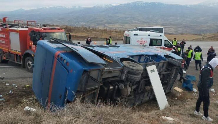 Sivas’ta Cezaevi Nakil Aracı Devrildi: 7’si Jandarma 9 Yaralı