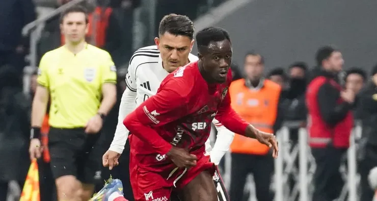 Süper Lig’de Asist Krallığı Yarışı: Zirvenin Yeni Sahibi Sürpriz İsim!