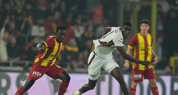 Trabzonspor Göztepe Karşısında Galip: 2-1 Skorla Kritik 3 Puanı Aldı