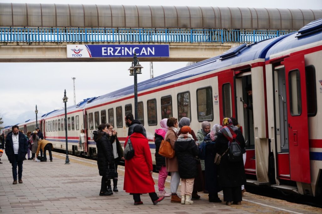 Turistik Doğu Ekspresi 2025-2026 Kış Sezonunda Raylara Dönüyor