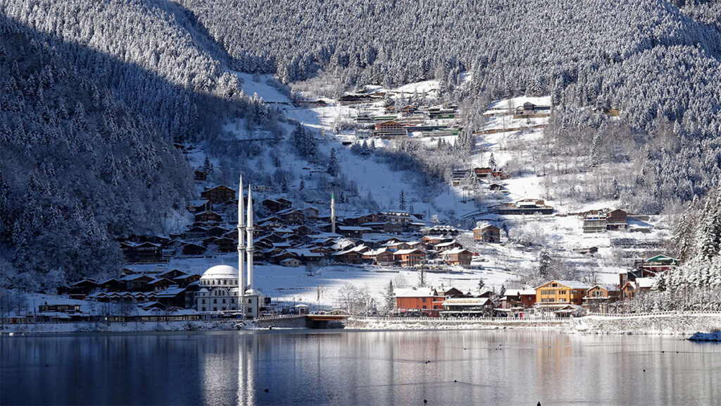 Uzungöl kar yağışı