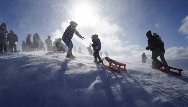 Zigana Gümüşkayak’ta hafta sonu ziyaretçi yoğunluğu