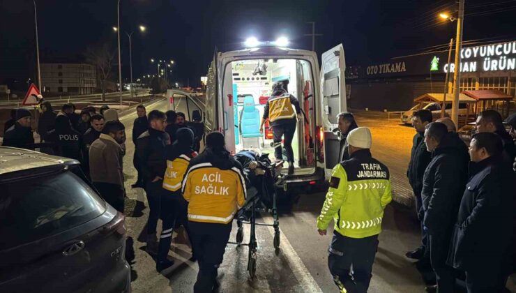 Afyonkarahisar’da tır ile otomobil çarpıştı: 7 yaralı