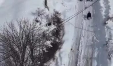 Alucra Yeşilköy’de Kar Coşkusu: Köy Halkı Kışın Tadını Kayakla Çıkardı