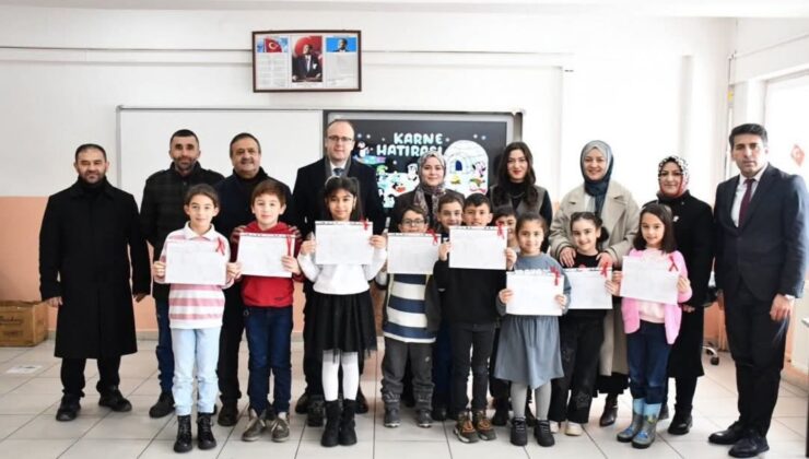 Alucra’da Karne Sevinci Okullara Taşındı: Protokolden Öğrencilere Moral Ziyareti