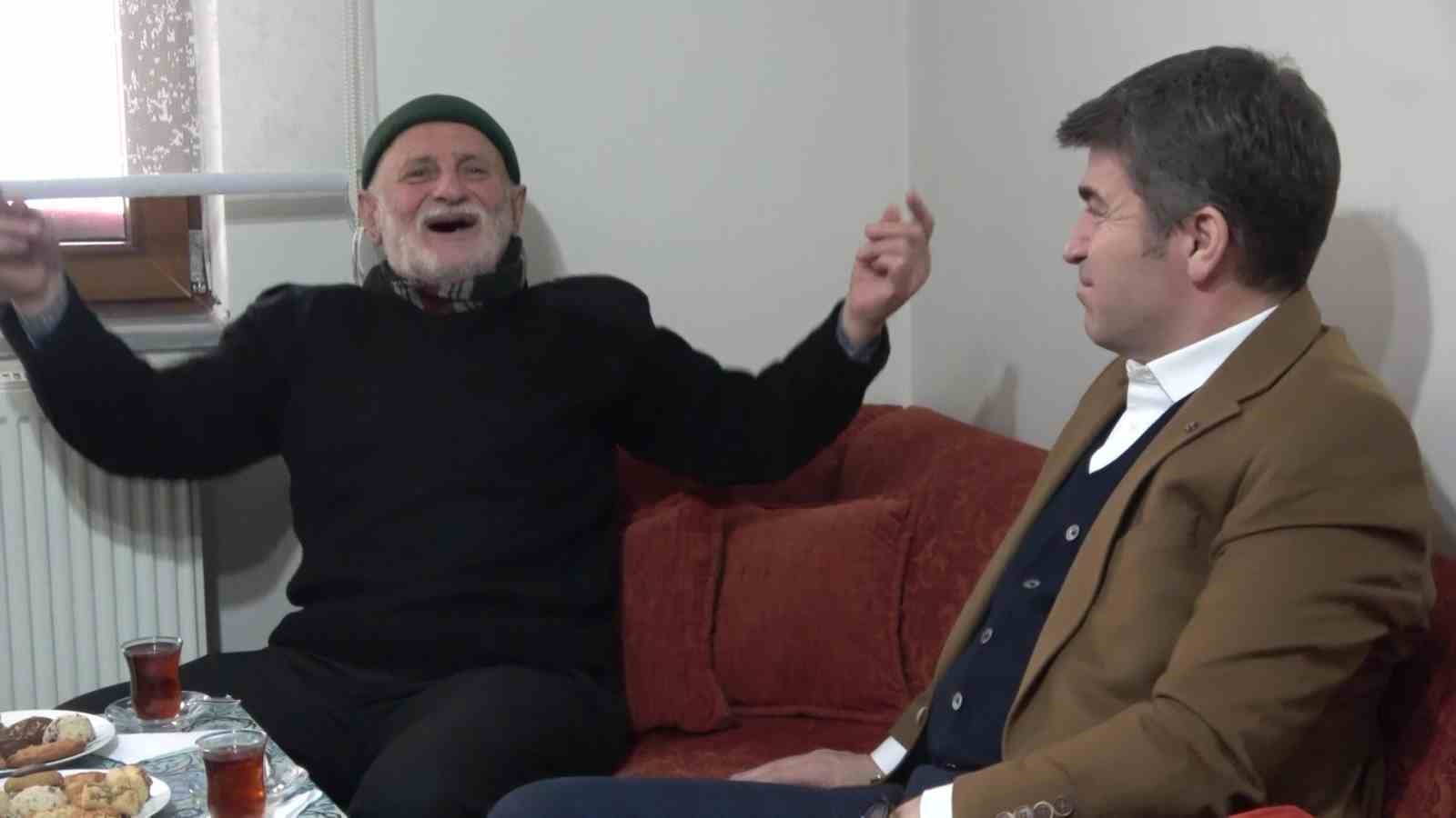 Amasya’nın “Yemci Dede”si 20 yıldır güvercinleri besliyor