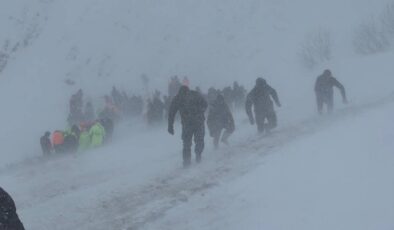 Artvin’de çığ faciasında arama çalışmaları üçüncü gününde sonuç vermedi