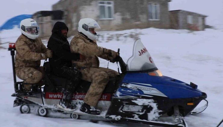 Bayburt’ta Zorlu Hava Şartlarında Jandarmadan Hayat Kurtaran Müdahale
