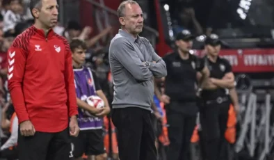 Beşiktaş’ta Sergen Yalçın’dan Çifte Yıldız Hamlesi