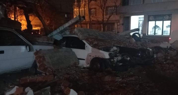 Bursa lodos duvar çökmesi