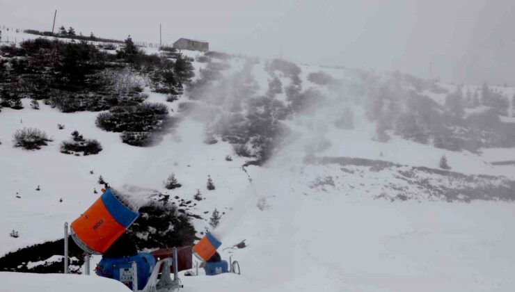 Çambaşı Kayak Merkezi’nde yapay karlama sistemi ile sezon uzuyor