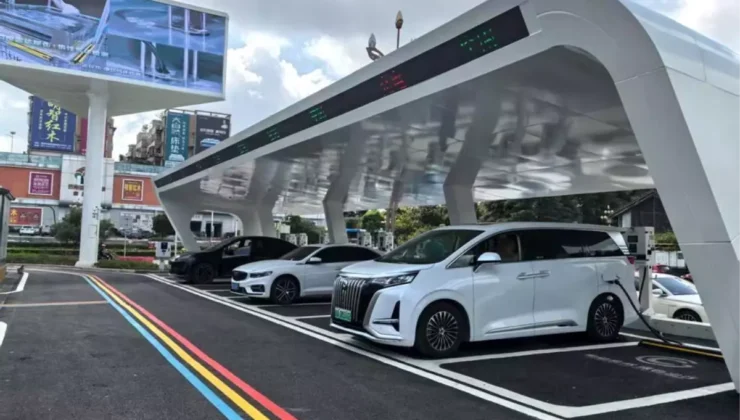 Çin, Elektrikli Araç Şarj Altyapısında Zirvede: Dünya Rekoru Kırdı