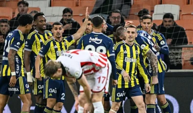 Fenerbahçe Süper Kupa’da Adını Finale Yazdırdı