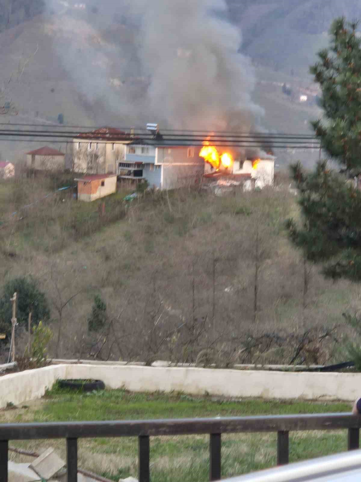 Giresun ev yangını