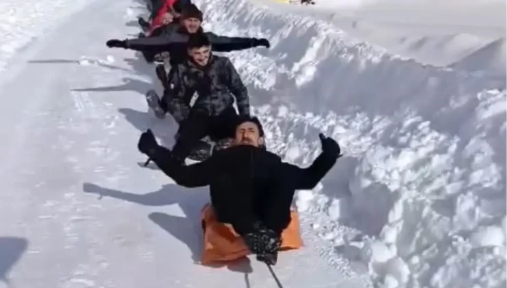 Giresun’da Kar Trenine Eğlenceli Kayak Keyfi