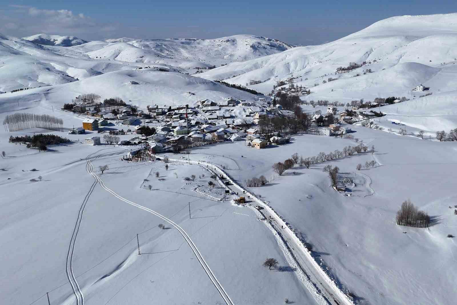 Gümüşhane Kar Voleybolu Şenliği