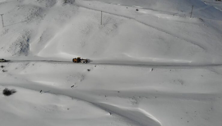 Gümüşhane’de Karla Mücadele: Köy Yolları Tek Tek Açılıyor