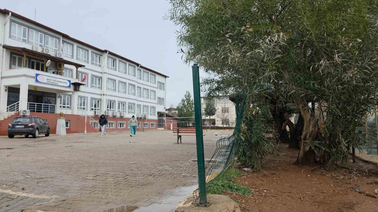 Hatay Hassa’da 17 Yaşındaki Genç Av Tüfeğiyle Hayatını Kaybetti