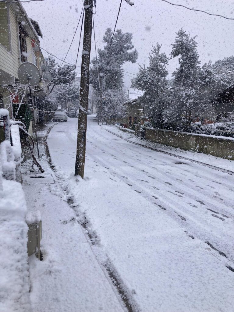İstanbul Anadolu Yakası kar yağışı