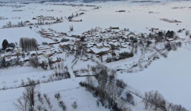 Kastamonu’da dondurucu soğuk: Dereler, barajlar ve göletler dondu
