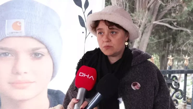 Kadıköy’de bıçaklı saldırı kurbanı Matia Ahmet Minguzzi mezarı başında anıldı