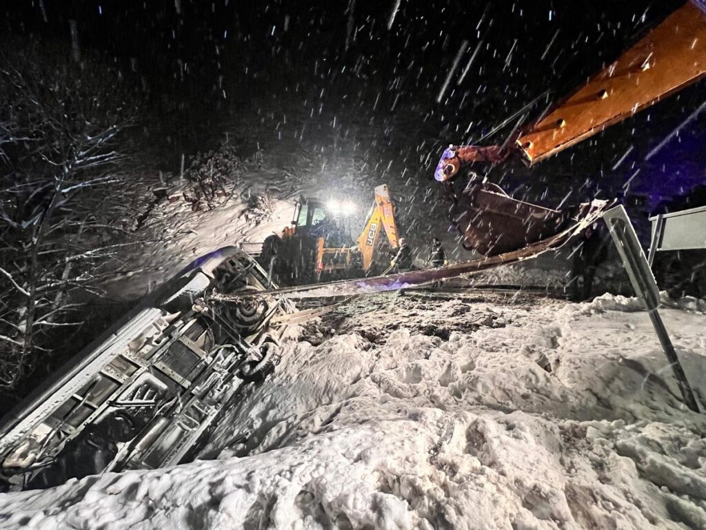 Şebinkarahisar cenaze aracı kazası