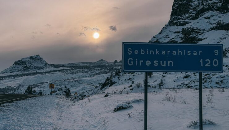 Kışın Beyaza Büründüğü Şebinkarahisar Hayran Bıraktı