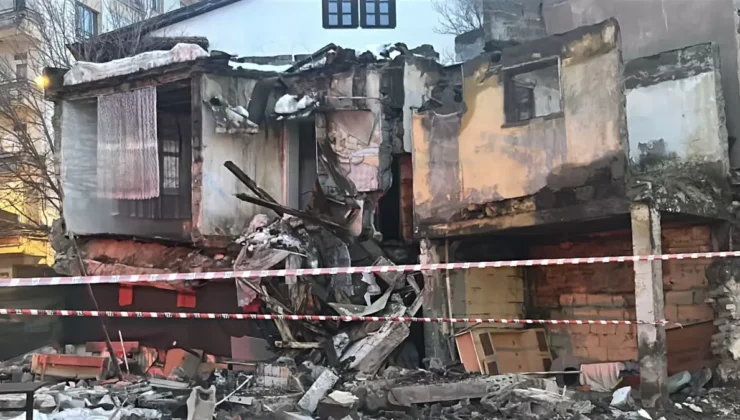 Sivas’ta metruk bina kısmen çöktü, ekipler bölgede güvenlik önlemi aldı