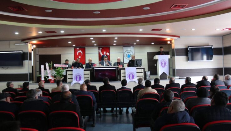 Suşehri’nde Esnaf Odası Genel Kurulu Yoğun Katılımla Yapıldı