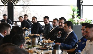 Suşehri’nde gençlik buluşması: 2. Kış Gezisi kapsamında birlik ve dayanışma kahvaltısı