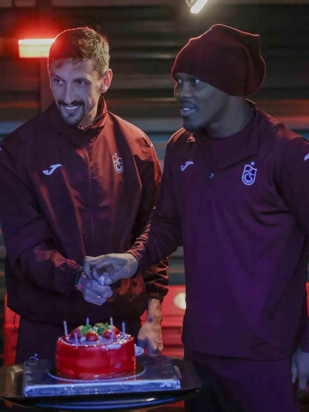 Trabzonspor Chibuike Nwaiwu ilk antrenman