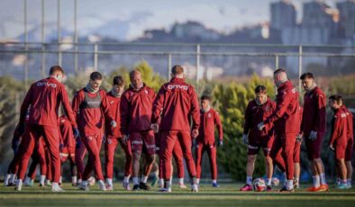 Trabzonspor 2026’ya derbi hedefiyle giriyor