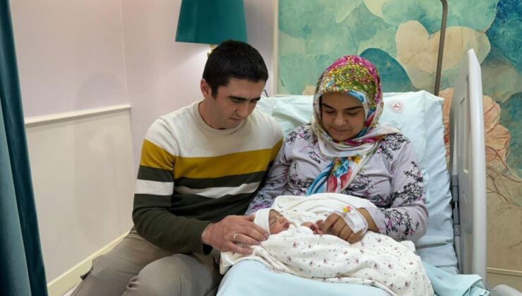 Yeni yılın ilk dakikalarında büyük mutluluk